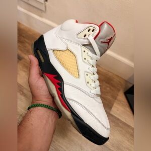 Air Jordan 5 Retro ‘Fire Red/Silver Tongue’ size 10.5 DA1911-102